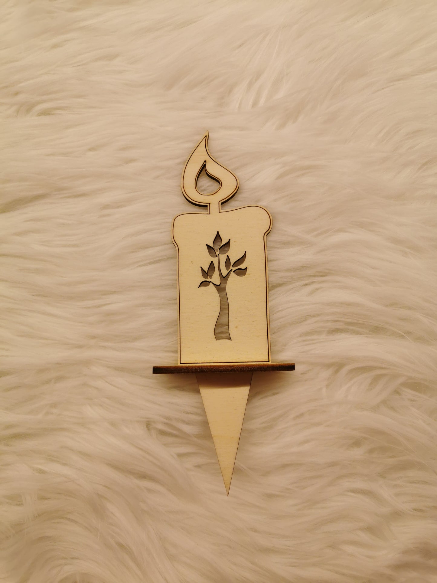 Lesene nagrobne svečke